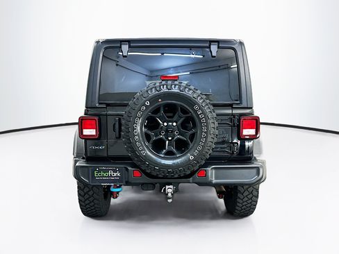 Used 2023 Jeep Wrangler Unlimited w/ Cold Weather Group AWD/4WD image 7