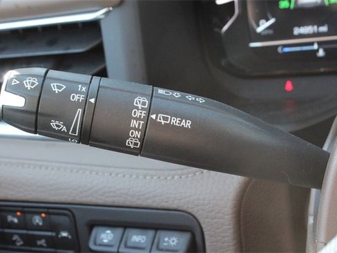 Used 2024 GMC Yukon XL Denali w/ Denali Reserve Package image 29