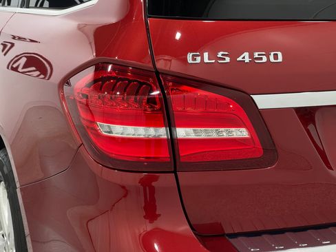 Used 2017 Mercedes-Benz GLS 450 4MATIC image 38