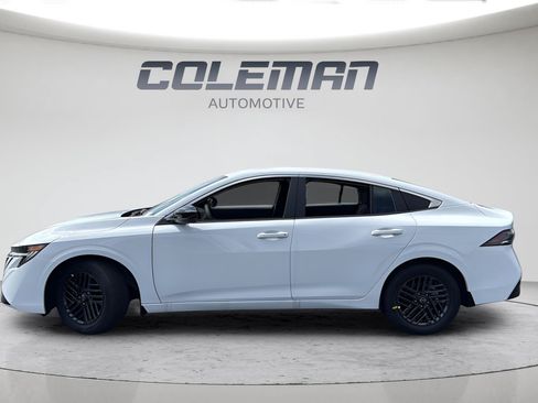New 2026 Nissan Sentra SV w/ SV Convenience Package FWD image 2