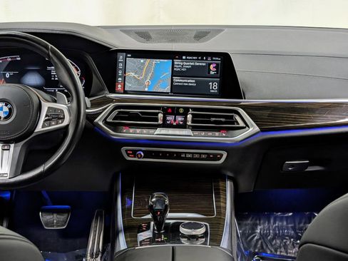 Used 2021 BMW X5 xDrive40i w/ M Sport Package image 29