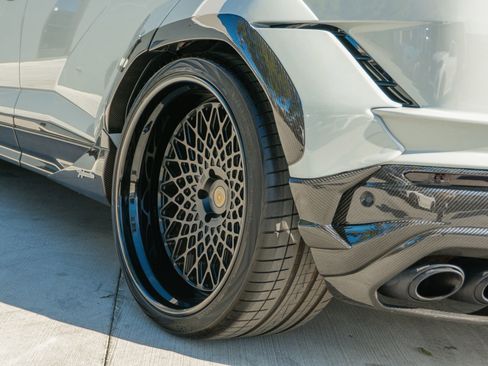 Used 2024 Lamborghini Urus Performante image 48