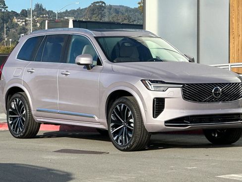 New 2026 Volvo XC90 B6 Plus w/ Protection Package Premier image 9