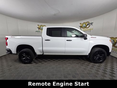 Certified 2022 Chevrolet Silverado 1500 Custom Trail Boss w/ LPO, Dark Essentials Package image 10