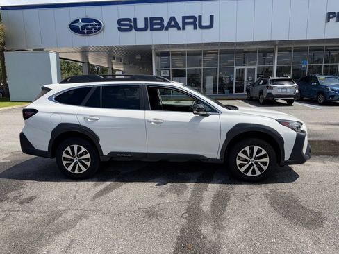Used 2024 Subaru Outback Premium AWD/4WD image 2