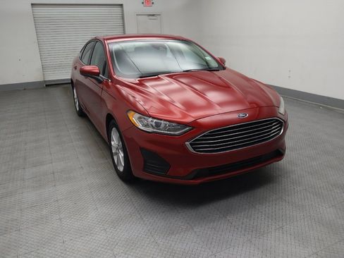 Used 2020 Ford Fusion SE FWD image 13