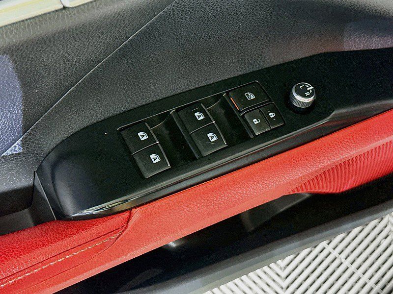 Used 2019 Toyota Camry XSE FWD image 19