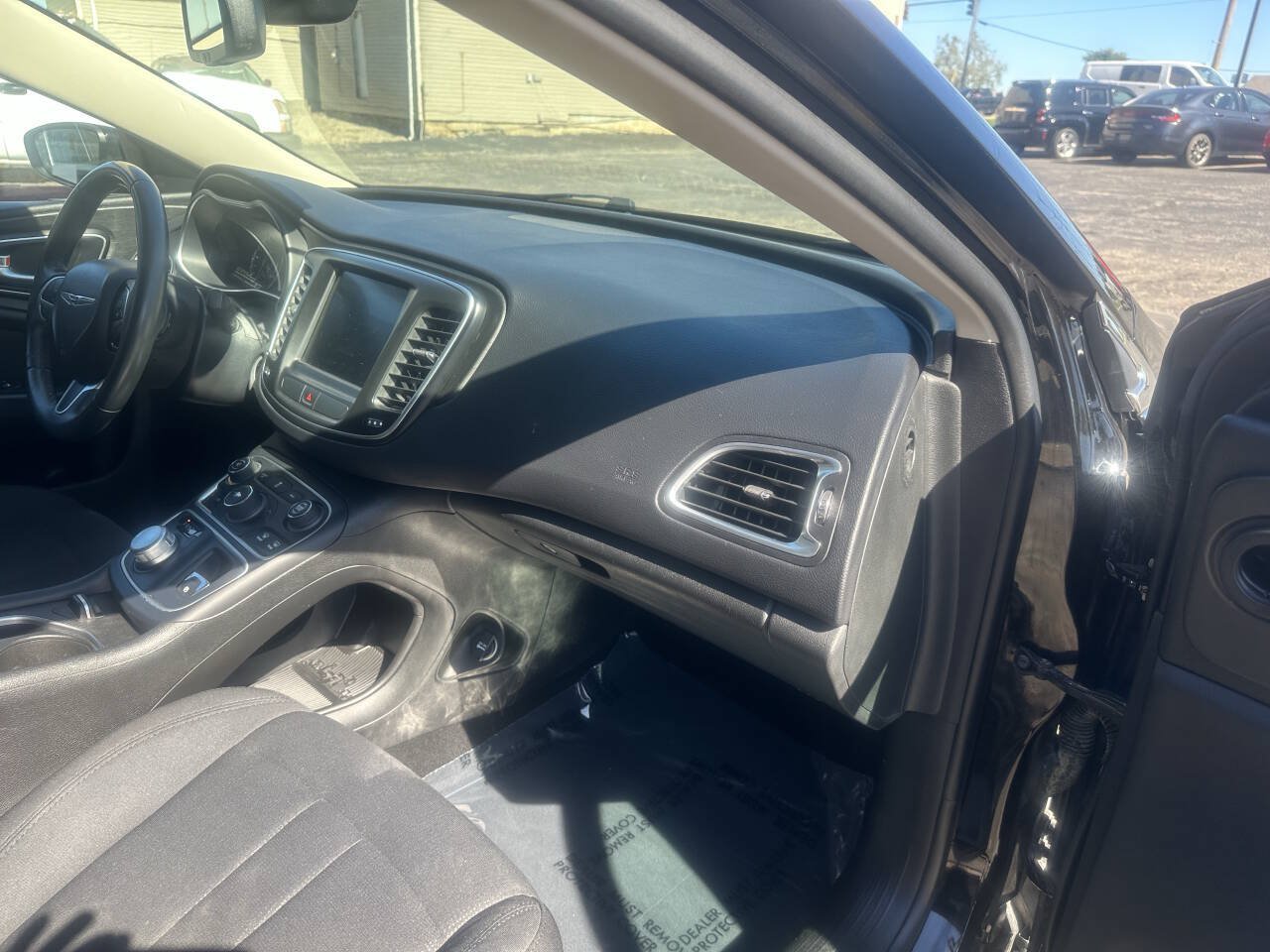 Used 2016 Chrysler 200 Limited w/ Anniversary Edition FWD image 11