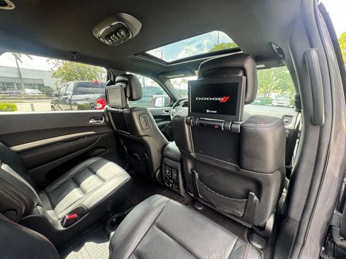 Used 2018 Dodge Durango R/T w/ Blacktop Package RWD image 17