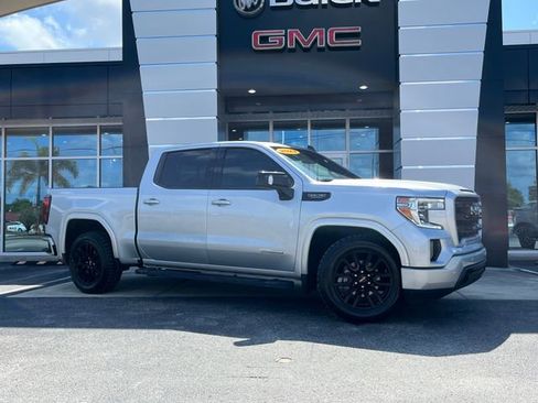 Used 2022 GMC Sierra 1500 Elevation w/ Preferred Package RWD image 3