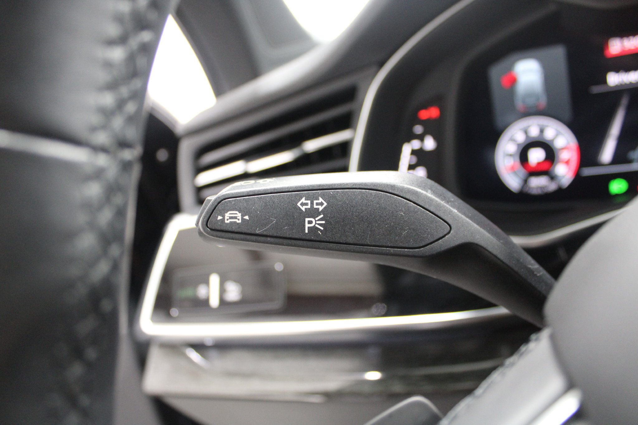 Used 2021 Audi Q7 3.0T Prestige w/ Prestige Package AWD/4WD image 35