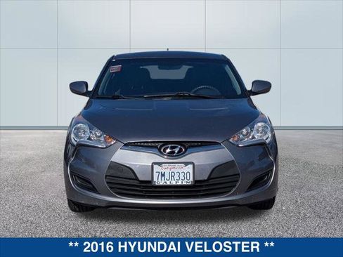 Used 2016 Hyundai Veloster image 8