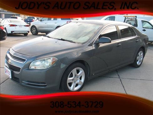 Used 2009 Chevrolet Malibu LS image 21