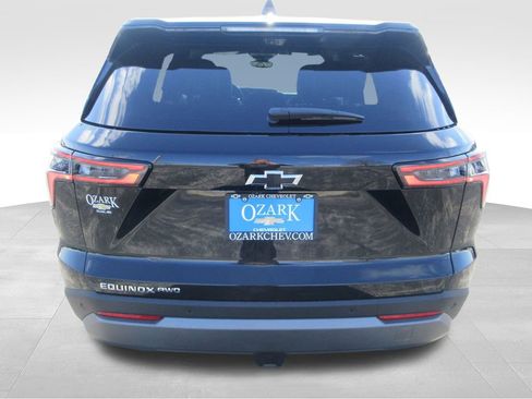 New 2026 Chevrolet Equinox LT w/ Convenience Package II image 5
