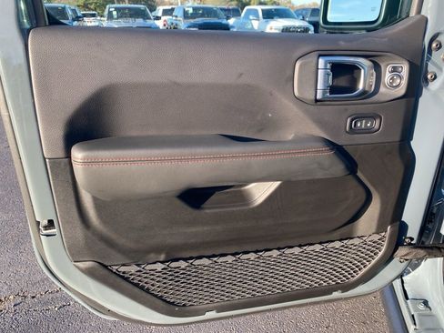 New 2026 Jeep Wrangler Unlimited Rubicon w/ Safety Group image 9