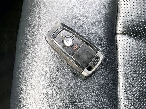 Certified 2019 Ford F150 Lariat image 15