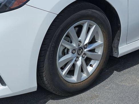 Used 2025 Toyota Camry LE FWD image 4