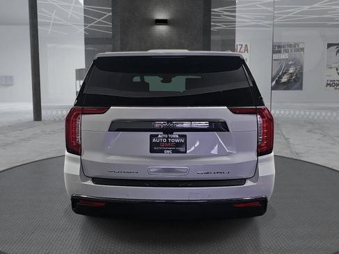 Used 2023 GMC Yukon XL Denali Ultimate AWD/4WD image 6