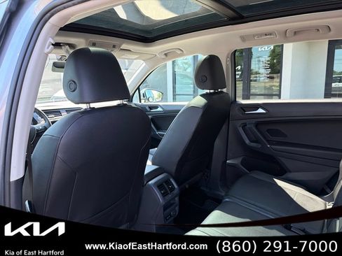 Used 2020 Volkswagen Tiguan SE FWD image 20