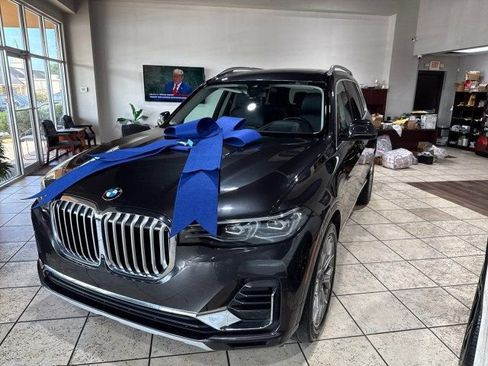 Used 2019 BMW X7 xDrive40i w/ Premium Package image 3