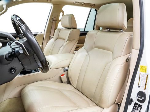 Used 2018 Lexus LX 570 4WD image 15