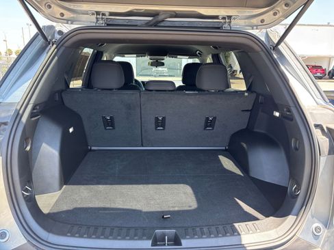 Used 2025 Chevrolet Equinox LT AWD/4WD image 33