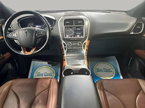 Used 2017 Lincoln MKX Reserve FWD image 13
