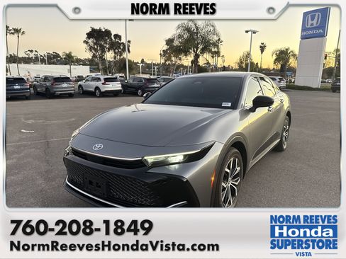 Used 2026 Toyota Crown XLE image 1