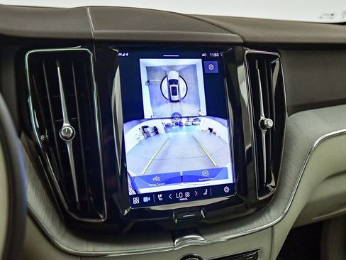 Used 2025 Volvo XC60 T8 Plus w/ Protection Package Premier image 24