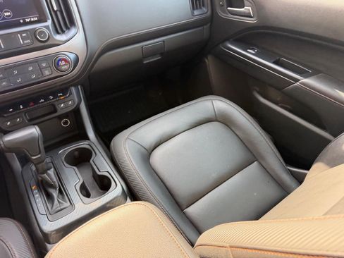 Used 2021 GMC Canyon AT4 AWD/4WD image 17