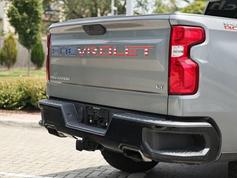 Used 2021 Chevrolet Silverado 1500 LT Trail Boss w/ Convenience Package II AWD/4WD image 12