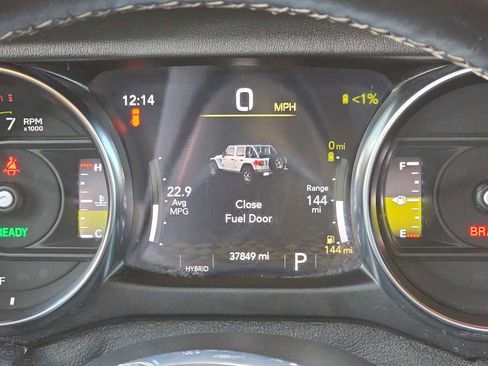 Used 2021 Jeep Wrangler Unlimited Sahara image 22