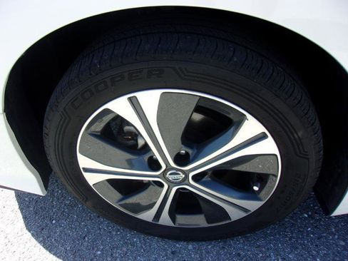 Used 2019 Nissan Leaf SL Plus w/ Protection Package image 18