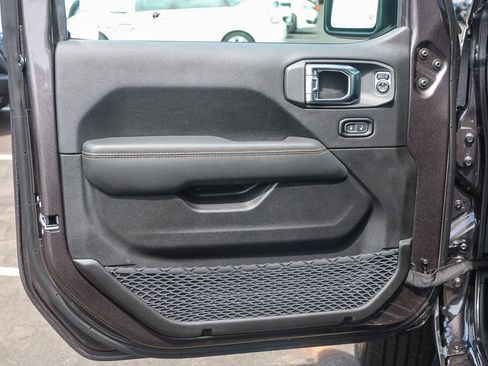 New 2025 Jeep Wrangler Sahara w/ Technology Group image 27