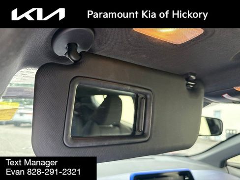 Used 2021 Toyota C-HR XLE FWD image 28