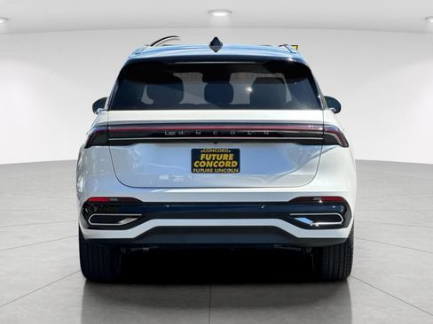 New 2026 Lincoln Nautilus Reserve AWD/4WD image 4