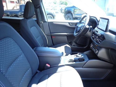 Used 2023 Ford Escape Active AWD/4WD image 9