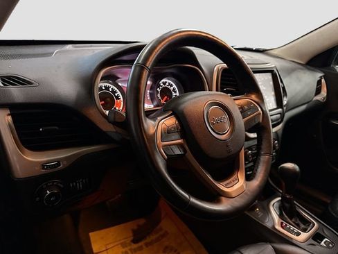 Used 2014 Jeep Cherokee Limited AWD/4WD image 10