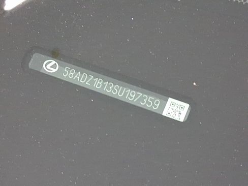 Certified 2025 Lexus ES 350 w/ Premium Package image 20