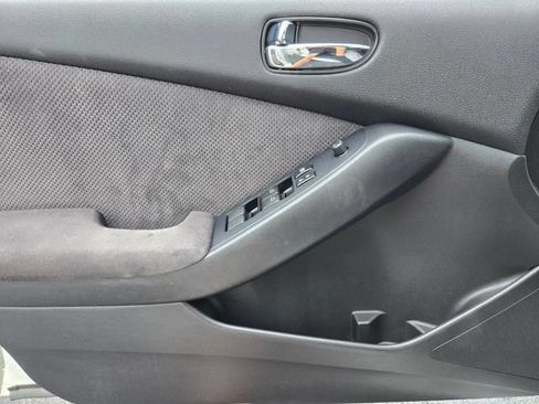 Used 2009 Nissan Altima 2.5 S w/ Convenience Pkg FWD image 34