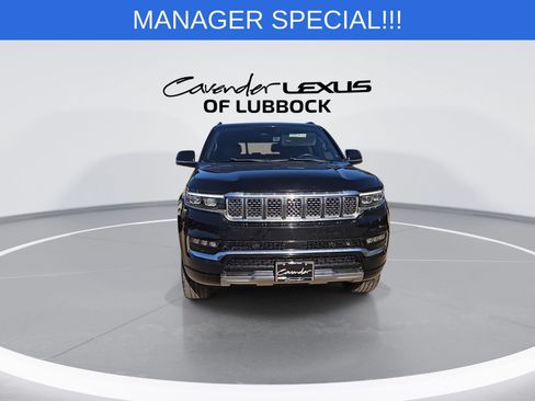 Used 2022 Jeep Grand Wagoneer Series III AWD/4WD image 3