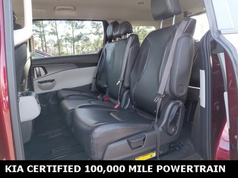Used 2024 Kia Carnival LX image 22