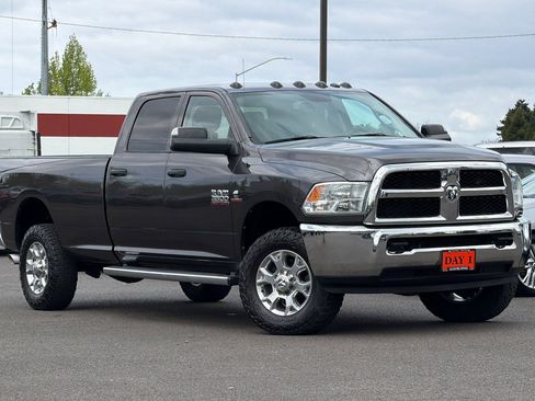 Used 2017 RAM 3500 Tradesman w/ Chrome Appearance Group AWD/4WD image 2