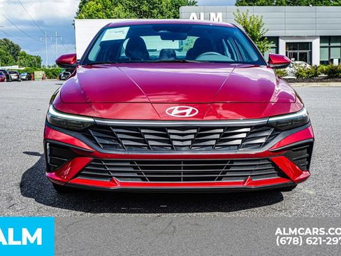 Used 2024 Hyundai Elantra SEL FWD image 9