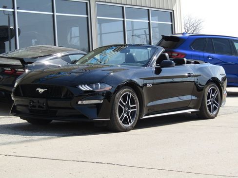 Used 2022 Ford Mustang GT Premium image 7