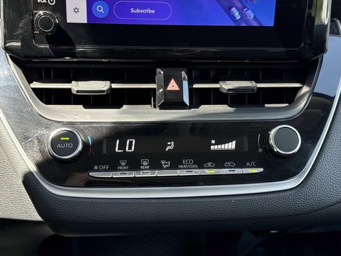 Used 2023 Toyota Corolla LE FWD image 11
