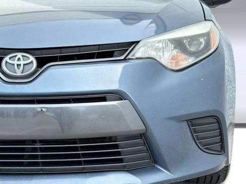 Used 2015 Toyota Corolla LE FWD image 11