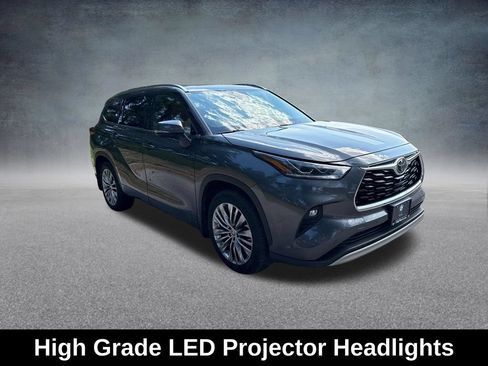 Used 2021 Toyota Highlander Platinum AWD/4WD image 9