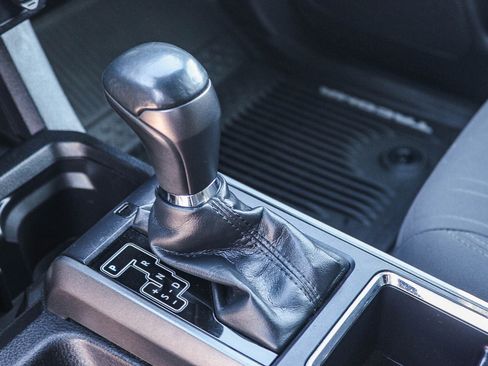 Used 2019 Toyota Tacoma TRD Off-Road image 20