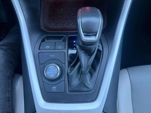 Used 2020 Toyota RAV4 Limited w/ Limited Grade Weather Package image 23